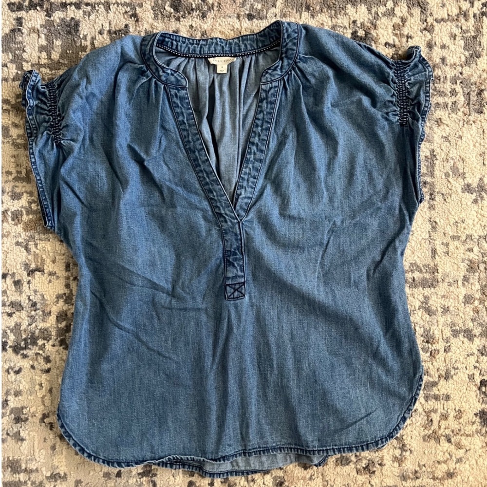 Pilcro Anthropologie Denim Chambray Smocked Cap Sleeve V-Neck Blouse Blue Small